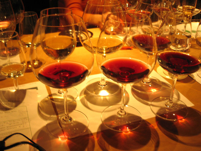 当店では定期的にワイン教室も開催しております。